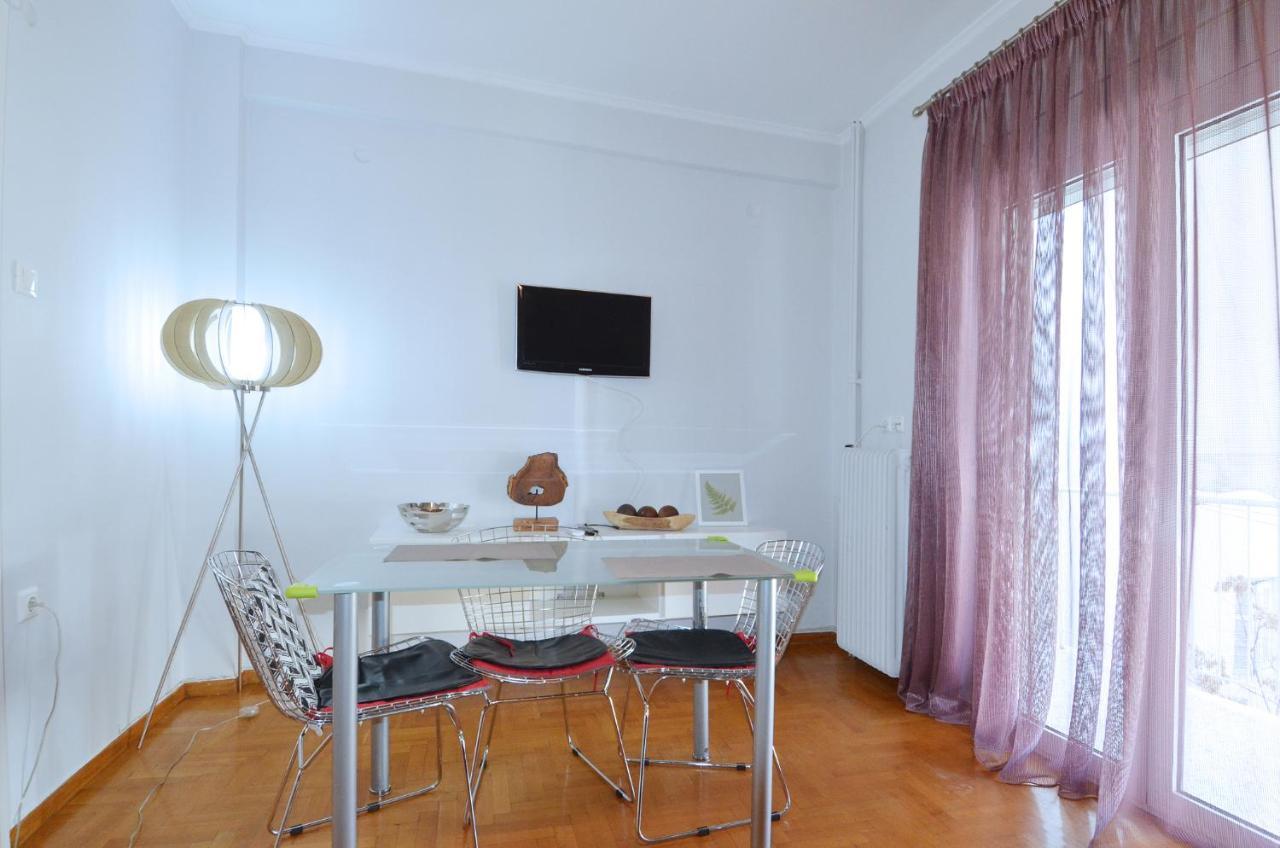 Apartment In The Heart Of Athens Next To Metro Exterior photo